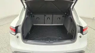 Porsche Macan 2024 AWD T 4p SUV