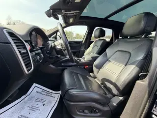 Porsche Cayenne 2022 AWD 4p SUV