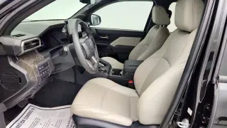 Toyota Tacoma 2024 4x4 SR5 4dr Double Cab 5.0 ft SB