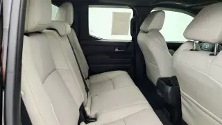 Toyota Tacoma 2024 4x4 SR5 4dr Double Cab 5.0 ft SB