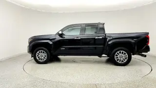 Toyota Tacoma 2024 4x4 SR5 4dr Double Cab 5.0 ft SB