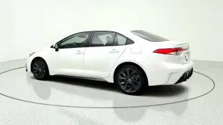 Toyota Corolla 2024 SE 4p Sedan