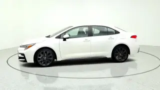 Toyota Corolla 2024 SE 4p Sedan