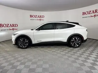 Ford Mustang Mach-E 2024 AWD Select 4dr SUV