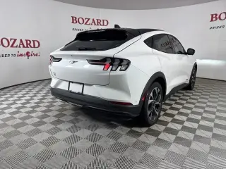 Ford Mustang Mach-E 2024 AWD Select 4dr SUV