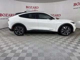Ford Mustang Mach-E 2024 AWD Select 4dr SUV