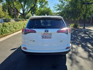 Toyota RAV4 2018 AWD LE 4p SUV
