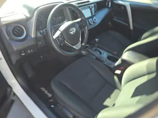 Toyota RAV4 2018 AWD LE 4p SUV