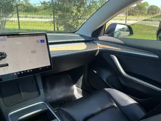 Tesla Modelo 3 2023 Sedán 4p