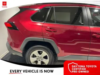 Toyota RAV4 2021 XLE 4p SUV
