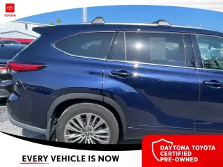Toyota Highlander 2022 AWD Platinum 4p SUV