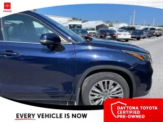 Toyota Highlander 2022 AWD Platinum 4p SUV
