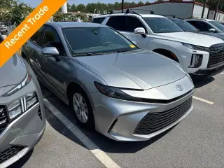 Toyota Camry 2025 LE 4p Sedan