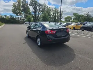 Chevrolet Cruze 2017 LT Auto 4p Sedan