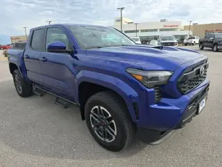 Toyota Tacoma 2024 4x4 TRD Todo Terreno 4p Doble Cabina 6,1 pies LB
