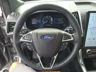 Ford Edge 2024 AWD Titanium 4p SUV