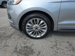 Ford Edge 2024 AWD Titanium 4p SUV
