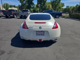 Nissan 370Z 2014 Base 2dr Coupe 6M