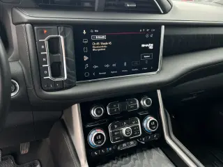 GMC Yukon 2023 4x2 Denali 4p SUV