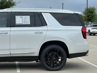 GMC Yukon 2023 4x2 Denali 4p SUV
