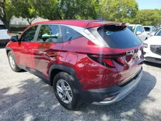Hyundai TUCSON 2025 SE 4p SUV