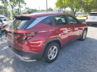 Hyundai TUCSON 2025 SE 4p SUV