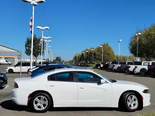 Dodge Charger 2022 SXT 4p Sedan