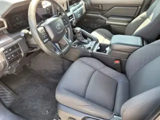 Toyota Tacoma 2024 4x4 SR5 4p Cab Doble 6.1 ft LB