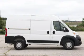 Ram ProMaster 2024 Tradesman 1500 136 WB 3dr High Roof Cargo Van sin asiento para pasajeros