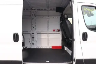 Ram ProMaster 2024 Tradesman 2500 159 WB 3dr High Roof Cargo Van sin asiento para pasajero