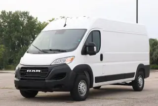 Ram ProMaster 2024 Tradesman 2500 159 WB 3dr High Roof Cargo Van sin asiento para pasajero