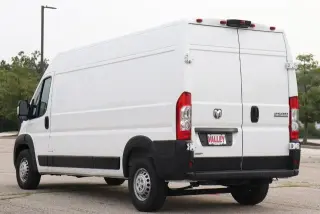 Ram ProMaster 2024 Tradesman 2500 159 WB 3dr High Roof Cargo Van sin asiento para pasajero