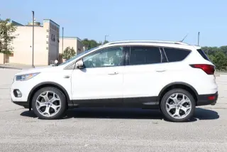 Ford Escape 2019 AWD Titanium 4p SUV