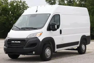 Ram ProMaster 2024 Tradesman 1500 136 WB 3dr High Roof Cargo Van sin asiento de pasajero