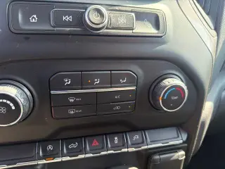 Chevrolet Silverado 1500 2020 4x4 Custom 4p. Cabina de Tripulante 5.8 ft. SB