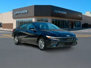 Hyundai ELANTRA 2024 SEL 4p Sedan