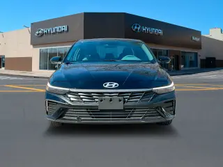 Hyundai ELANTRA 2024 SEL 4p Sedan