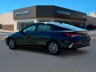 Hyundai ELANTRA 2024 SEL 4p Sedan