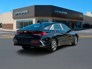 Hyundai ELANTRA 2024 SEL 4p Sedan