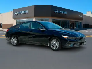 Hyundai ELANTRA 2024 SEL 4p Sedan