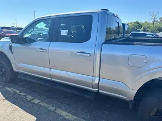 Ford F-150 2023 4x4 XLT 4p SuperCrew 5.5 ft. SB