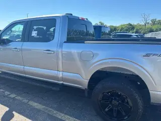 Ford F-150 2023 4x4 XLT 4p SuperCrew 5.5 ft. SB