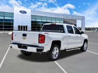 Chevrolet Silverado 1500 2018 4x4 High Country 4p Cabina Crew 5.8 ft. SB