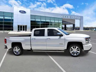 Chevrolet Silverado 1500 2018 4x4 High Country 4p Cabina Crew 5.8 ft. SB