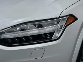 Volvo XC90 2024 AWD B5 Plus Tema Brillante 4p SUV