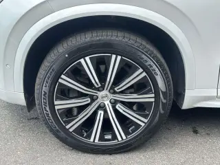 Volvo XC90 2024 AWD B5 Plus Tema Brillante 4p SUV