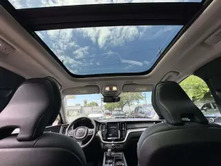 Volvo XC60 2024 AWD B5 Tema Oscuridad Core 4p SUV