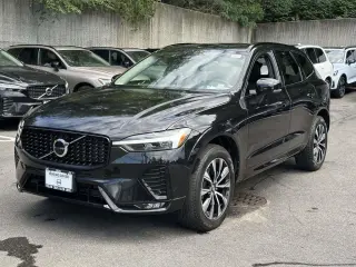 Volvo XC60 2024 AWD B5 Tema Oscuridad Core 4p SUV