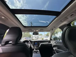 Volvo XC60 2024 AWD B5 Core Tema Oscuro 4p SUV