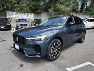 Volvo XC60 2024 AWD B5 Core Tema Oscuro 4p SUV
